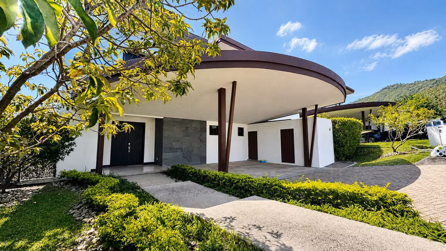 VENTA DE CASA EN RÍO ORO, SANTA ANA* - Imagen 2