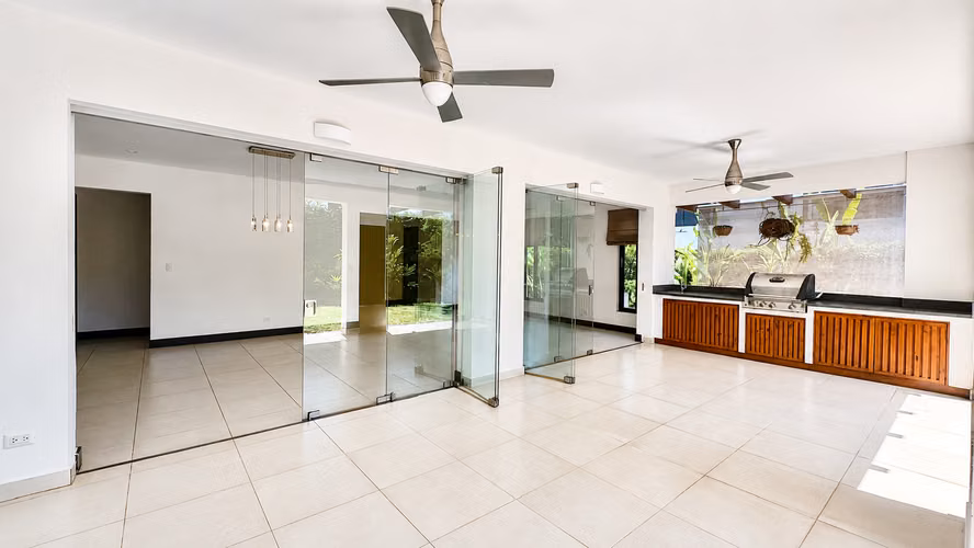 VENTA DE CASA EN RÍO ORO, SANTA ANA* - Imagen 6