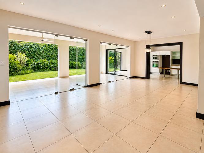 VENTA DE CASA EN RÍO ORO, SANTA ANA* - Imagen 3