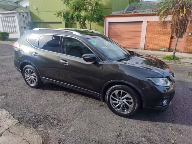 NISSAN XTRAIL 2015 LIMITED 4X4 MOTOR 4 CILINDROS 7 PASAJEROS