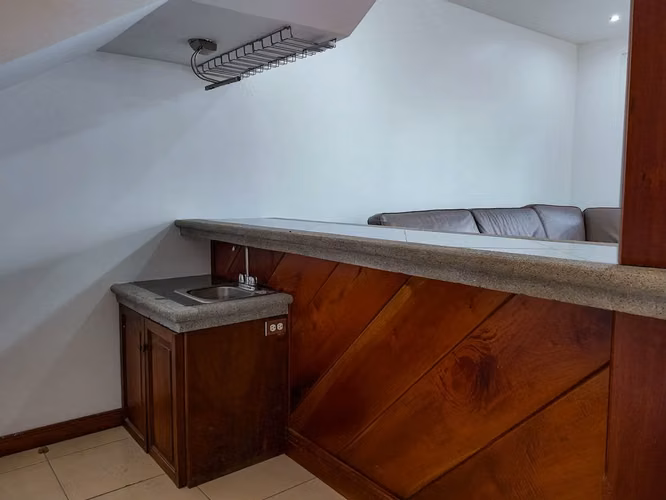VENTA DE CASA EN CONDOMINIO MONTEREAL Lindora Santa Ana 5043 - Imagen 2