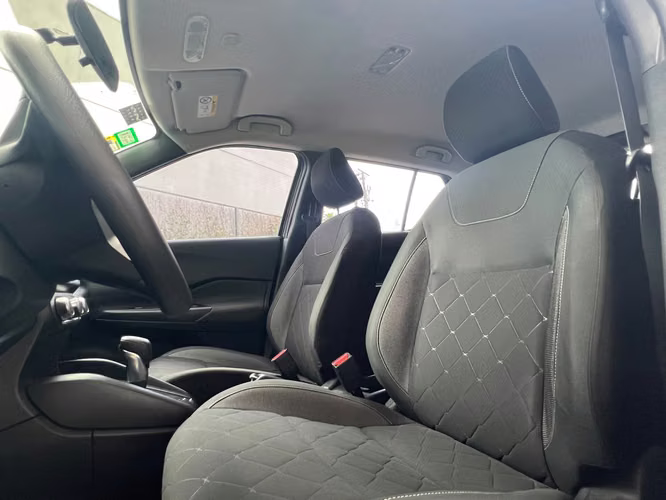 2020 Nissan Kicks - Imagen 9