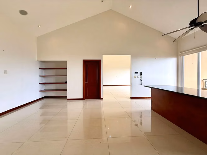 APARTAMENTO CON VISTA EN CONDOMINIO VALLE ARRIBA SAN RAFAEL DE ESCAZÚ 5030 - Imagen 12