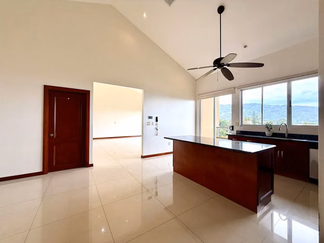 APARTAMENTO CON VISTA EN CONDOMINIO VALLE ARRIBA SAN RAFAEL DE ESCAZÚ 5030 - Imagen 14