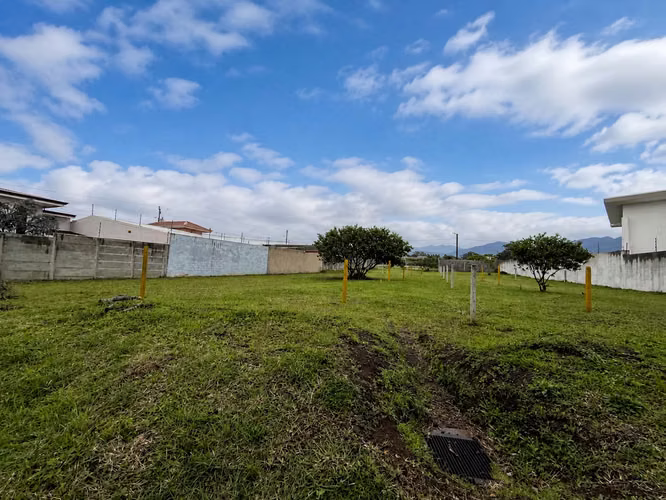 Venta de lote Listo para Construir Zona Residencial de Alta Plusvalía - Imagen 2