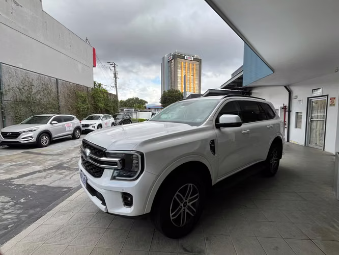 2023 Ford Everest