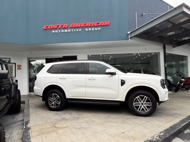 2023 Ford Everest