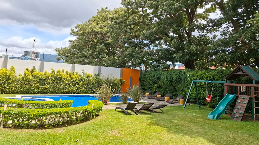 ALQUILER EN VISTAS DEL ROBLEDAL | LA URUCA | $900 - Imagen 9