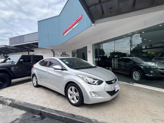 2012 Hyundai Avante G - Imagen 2