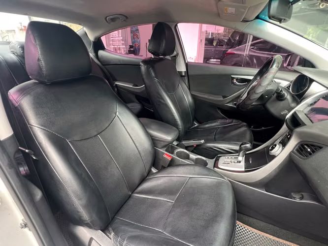 2012 Hyundai Avante G - Imagen 12