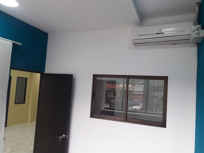 Alquiler de oficina en segundo piso muy seguro, Lomas de Ayarco