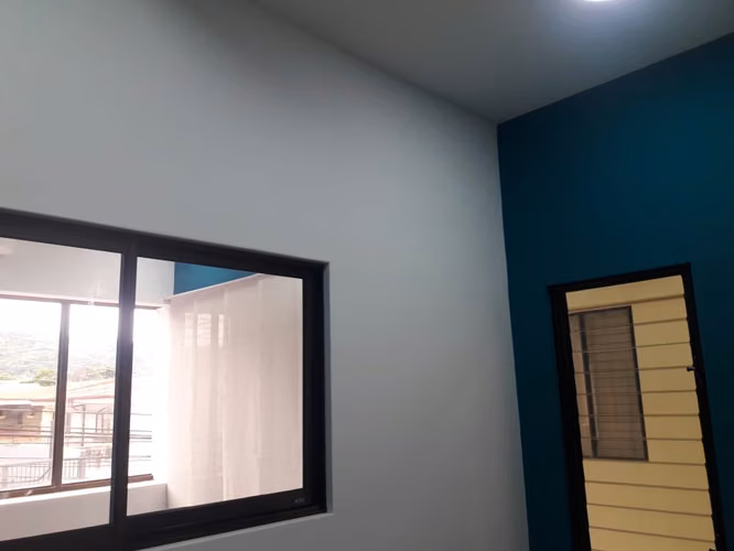 Alquiler de oficina en segundo piso muy seguro, Lomas de Ayarco