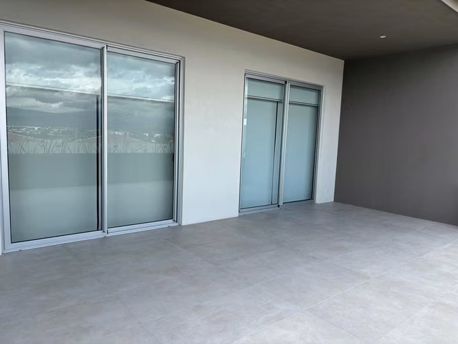 Espectacular Apartamento Moderno en condominio para Estrenar en Guachipelín - Imagen 11