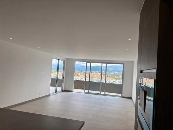 Espectacular Apartamento Moderno en condominio para Estrenar en Guachipelín - Imagen 7