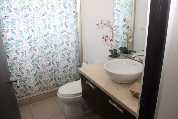 ALQUILER APARTAMENTO AMOBLADO $ 1.350 CERCA DE LA PANASONIC - Imagen 7