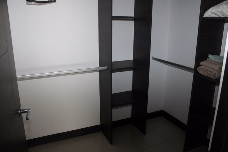 ALQUILER APARTAMENTO AMOBLADO $ 1.350 CERCA DE LA PANASONIC - Imagen 10