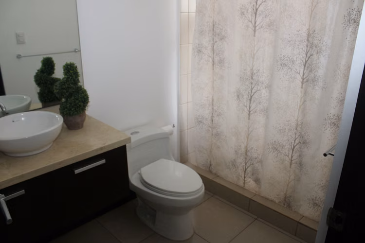 ALQUILER APARTAMENTO AMOBLADO $ 1.350 CERCA DE LA PANASONIC - Imagen 9