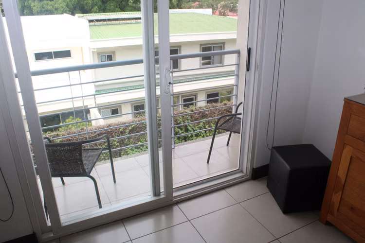 ALQUILER APARTAMENTO AMOBLADO $ 1.350 CERCA DE LA PANASONIC - Imagen 3