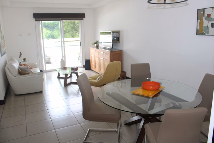 ALQUILER APARTAMENTO AMOBLADO $ 1.350 CERCA DE LA PANASONIC