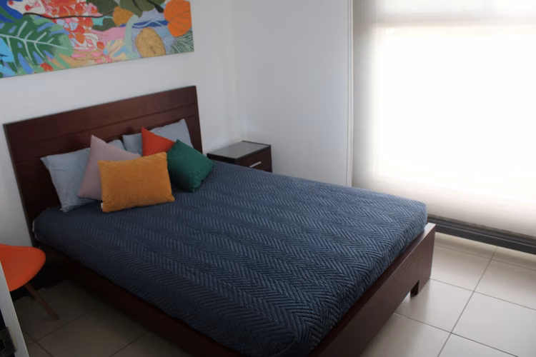 ALQUILER APARTAMENTO AMOBLADO $ 1.350 CERCA DE LA PANASONIC - Imagen 5