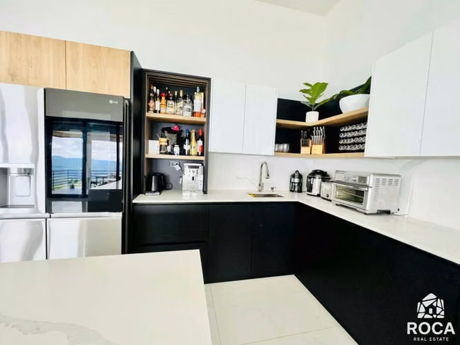 Venta de casa de lujo en Miravalles PZ