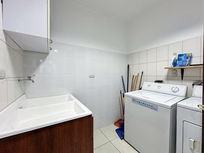 Alquiler apartamento amueblado, Condominio Riverside, San Rafael de Escazu (FAU) - Imagen 12