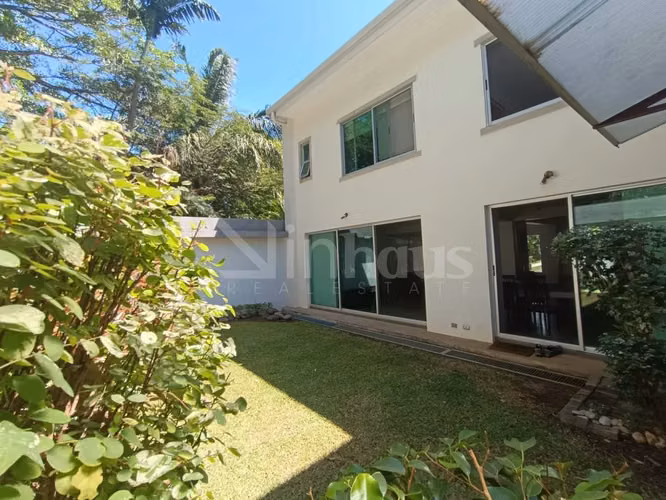Venta de casa esquinera en condominio en Santa Ana Rio Oro - Imagen 7