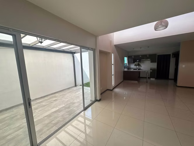 Casa de 1 nivel en Alquiler – Los Arcos, Cariari, Heredia - Imagen 5