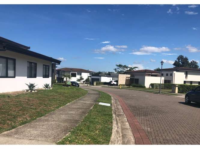 VENTA DE LOTE, ALAJUELA, LA GUACIMA, CONDOMINIO MADERO NEGRO - Imagen 4