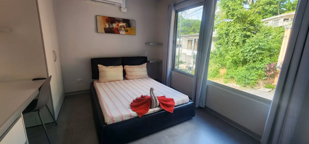 Apartamentos de 2 habitaciones con jacuzzi privado frente al club Punta Leona