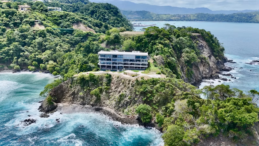 Condominio de Lujo en Herradura con Piscina Infinita y Vistas Panorámicas - Imagen 6