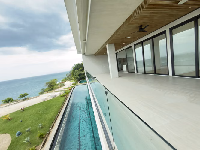 Condominio de Lujo en Herradura con Piscina Infinita y Vistas Panorámicas - Imagen 5