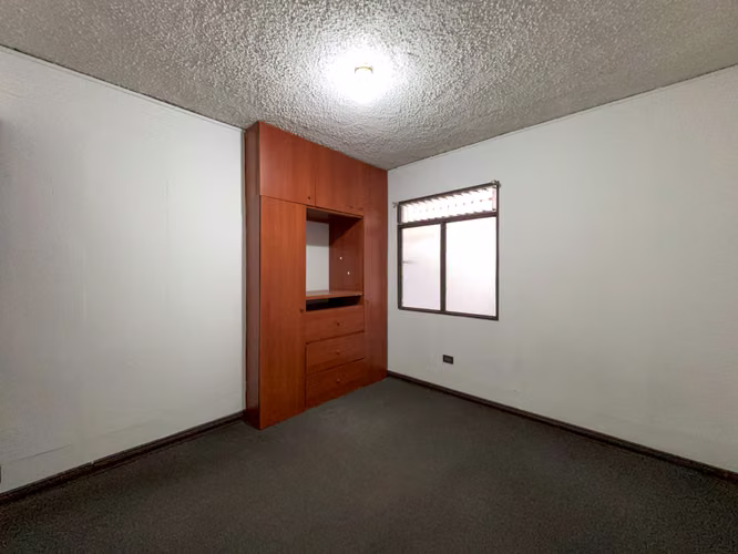 APARTAMENTO EN ALQUILER – PRIMER PISO | SAN PEDRO - Imagen 12