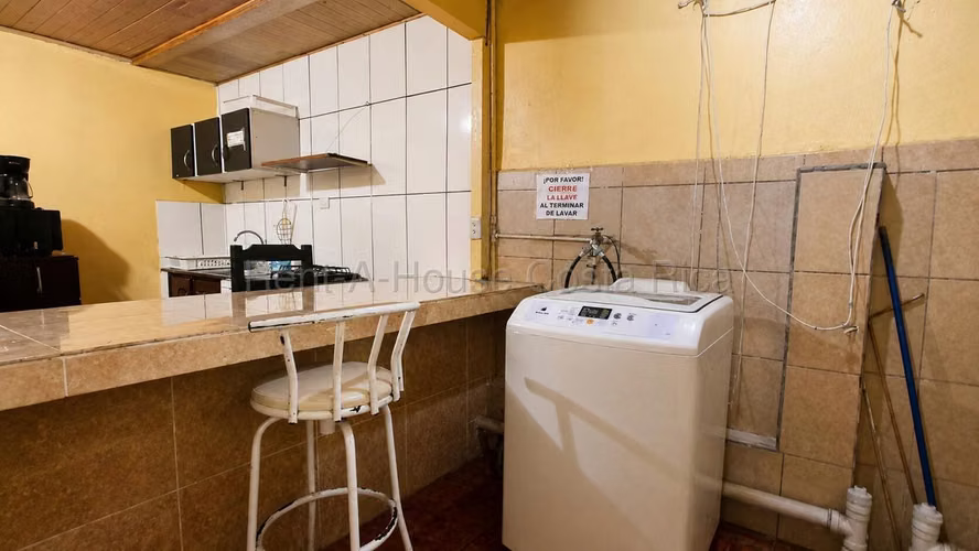 Venta de Casa de dos niveles en Heredia. - Imagen 7