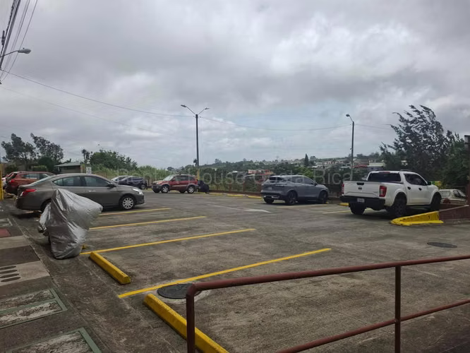 Oportunidad La Trinidad: Apartamento 2 hab condominio con amenidades y seguridad 24/7 - Imagen 5