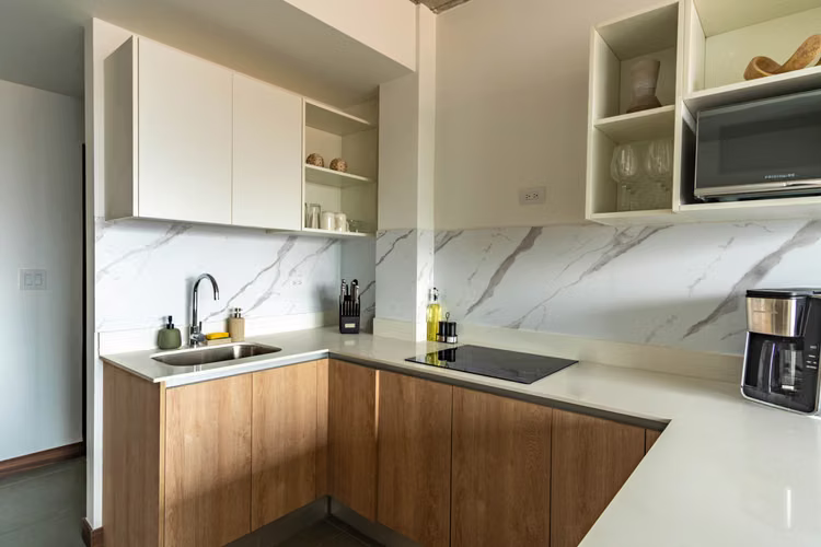Apto amoblado 1 hab. 57m² a 5 min del Hospital México,Condominio Vura - Imagen 2