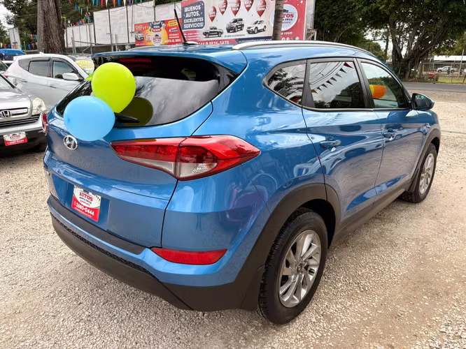 HYUNDAI TUCSON GLS-2016-AUTO-SHIFT TRONIC-4X2-9.375.000 - Imagen 2