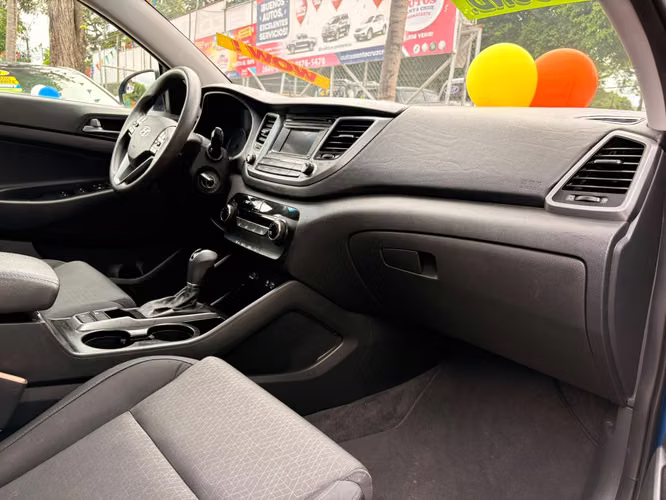 HYUNDAI TUCSON GLS-2016-AUTO-SHIFT TRONIC-4X2-9.375.000 - Imagen 7