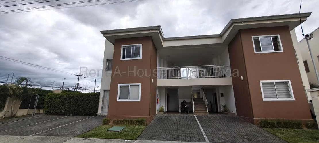 Venta de Apartamento en San Felipe de Alajuelita. 27-371