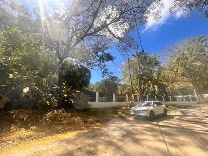 VENDO LOTE GRANDE EN CAMINO VIEJO A PLAYA BLANCA, GARABITO, TARCOLES