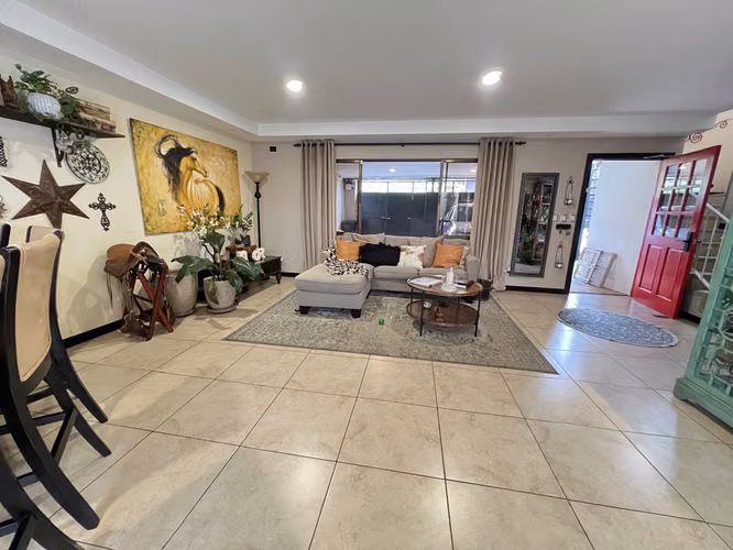 Casa Independiente en Venta | Santa Ana Centro