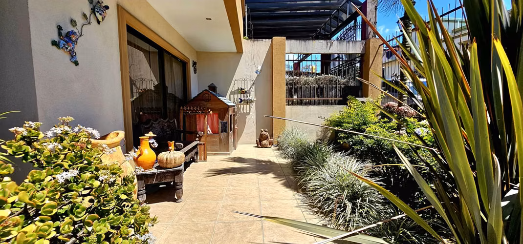 Venta de Casa en Moravia AMPLIA ZONA VERDE Condominio - Imagen 17