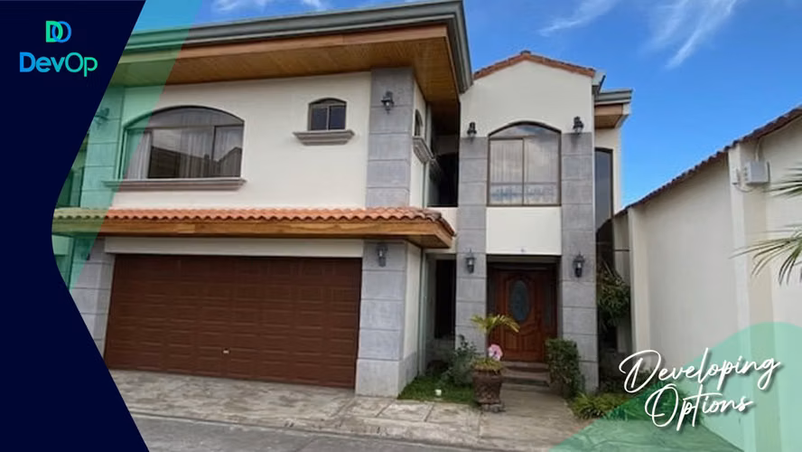 Venta de casa de 4 habitaciones en Curridabat