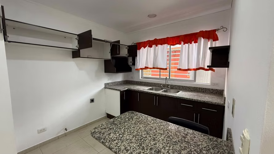 Alquiler de Apartamentos en Guadalupe Centro - Imagen 3