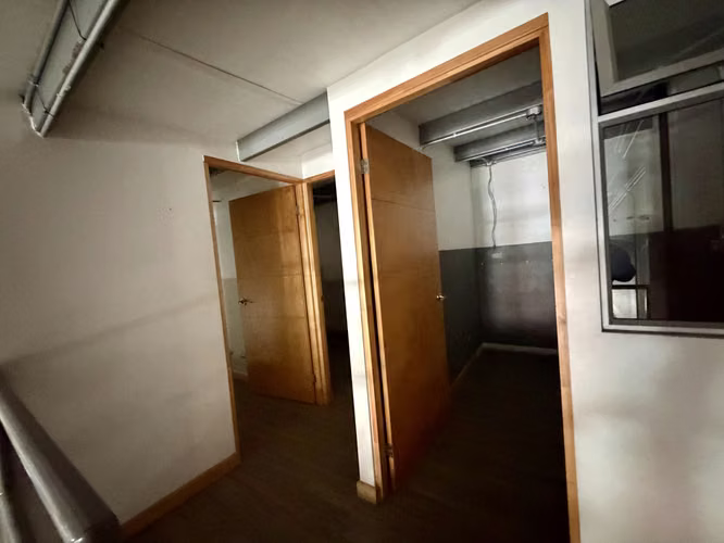SE ALQUILA LOCAL COMERCIAL - 222m2 - PINARES - CURRIDABAT - Imagen 9