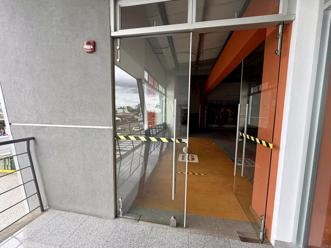 COMMERCIAL SPACE FOR RENT 222m2 - PINARES - CURRIDABAT