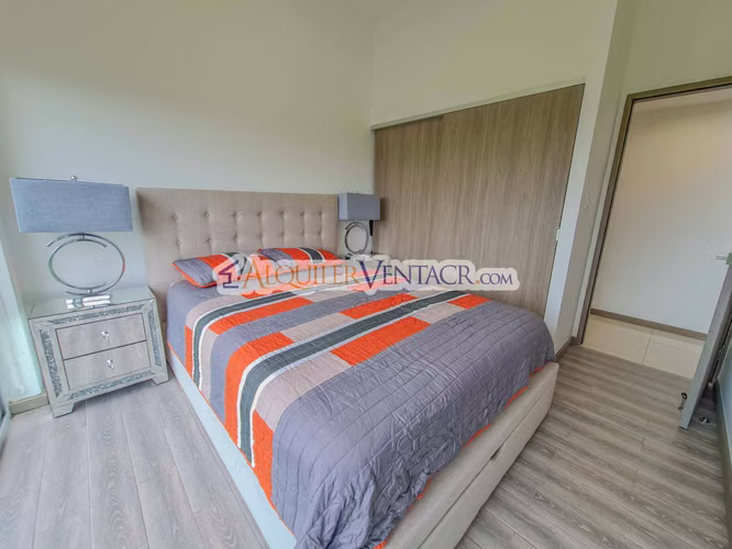 Lujoso Penthouse con vista y línea blanca en torre Paradisus Rohrmoser Pavas - Imagen 19