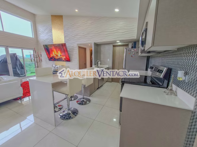 Lujoso Penthouse con vista y línea blanca en torre Paradisus Rohrmoser Pavas - Imagen 17