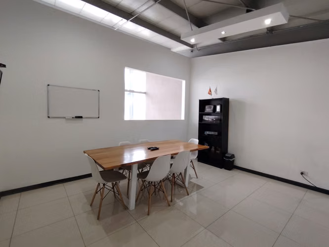 Local Comercial- Punto de venta- 70m2- parqueo - Imagen 16