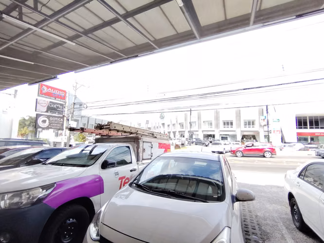 Local Comercial- Punto de venta- 70m2- parqueo - Imagen 19